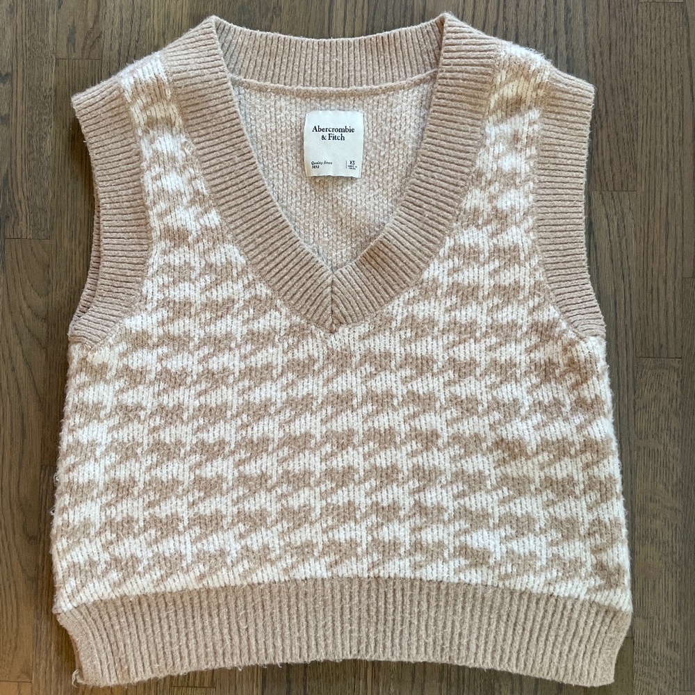 Cropped Fuzzy V-Neck Sweater Vest
